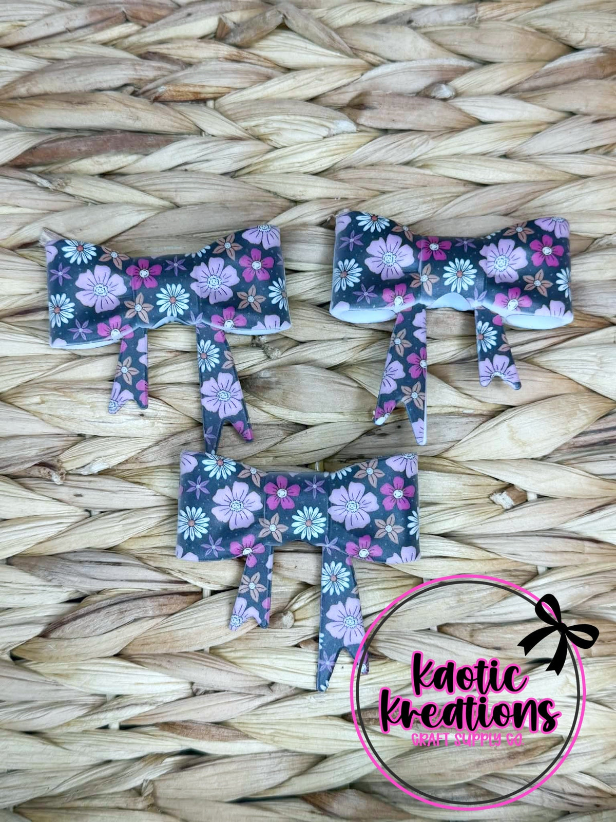 *SHOP EXCLUSIVE* D30 BEADABLE JUMBO SILICONE BOW PINK PETALS (1ct)