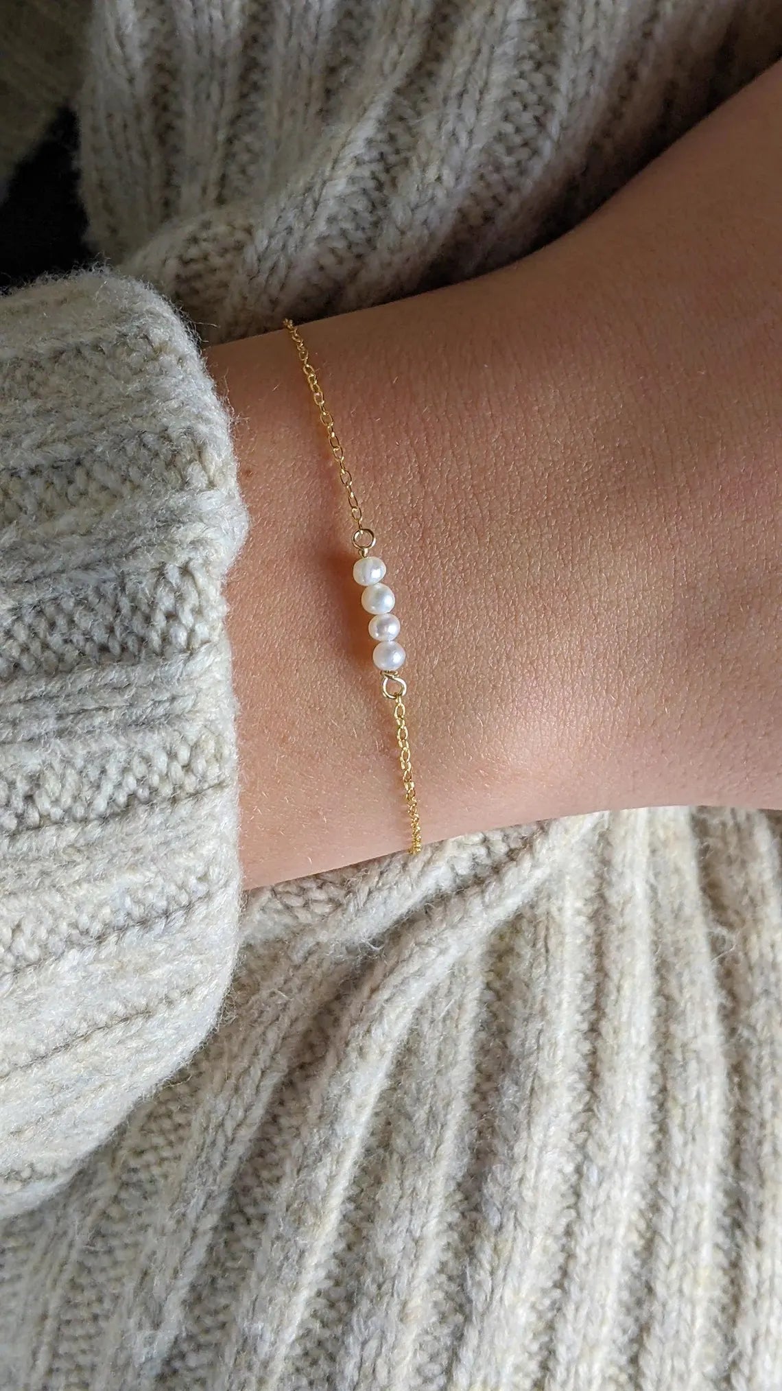 Minimalist Pearl Bar Bracelet – Genuine Freshwater Pearls, 14k Gold Filled, Adjustable 7–8”