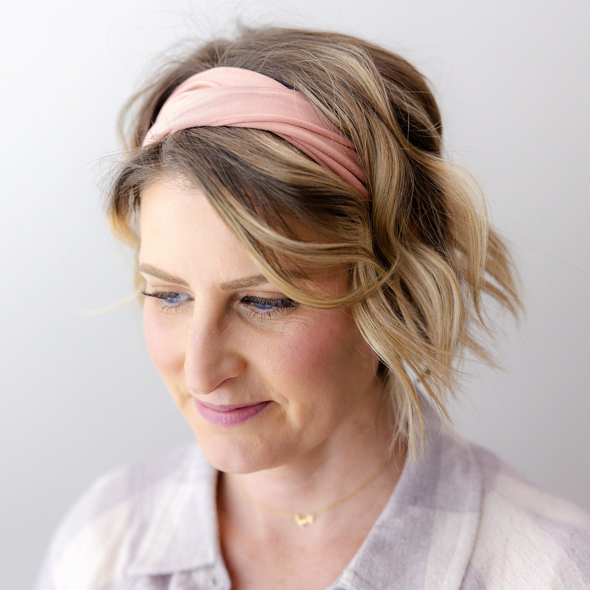 All-Day Comfort Twist Headband – Buttery Soft